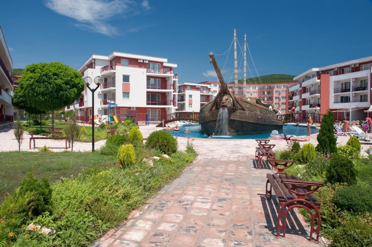 Privilege Fort Beach - Sea Viev Premium Apartments Elenite Extérieur photo